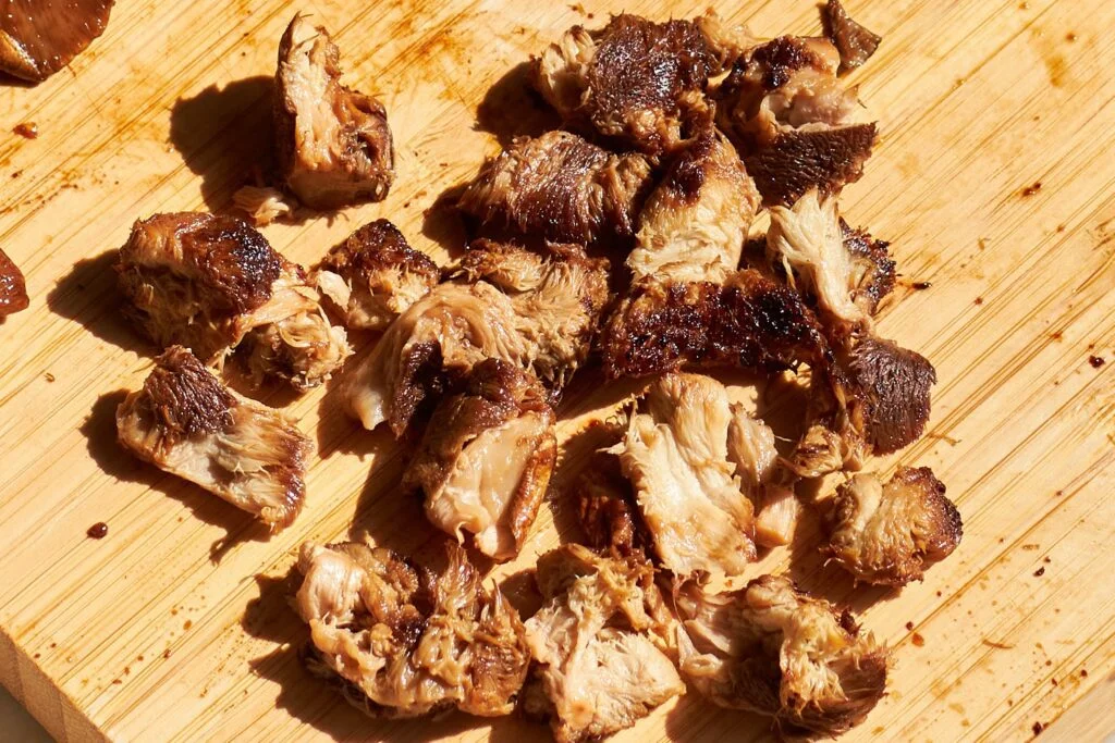 Anticuchos de Melena de León